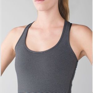 Lululemon cool racerback size 2